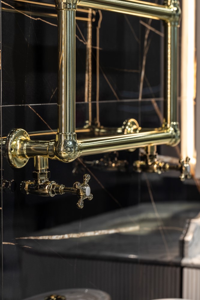 Полотенцесушитель водяной Boheme Imperiale 719, золото