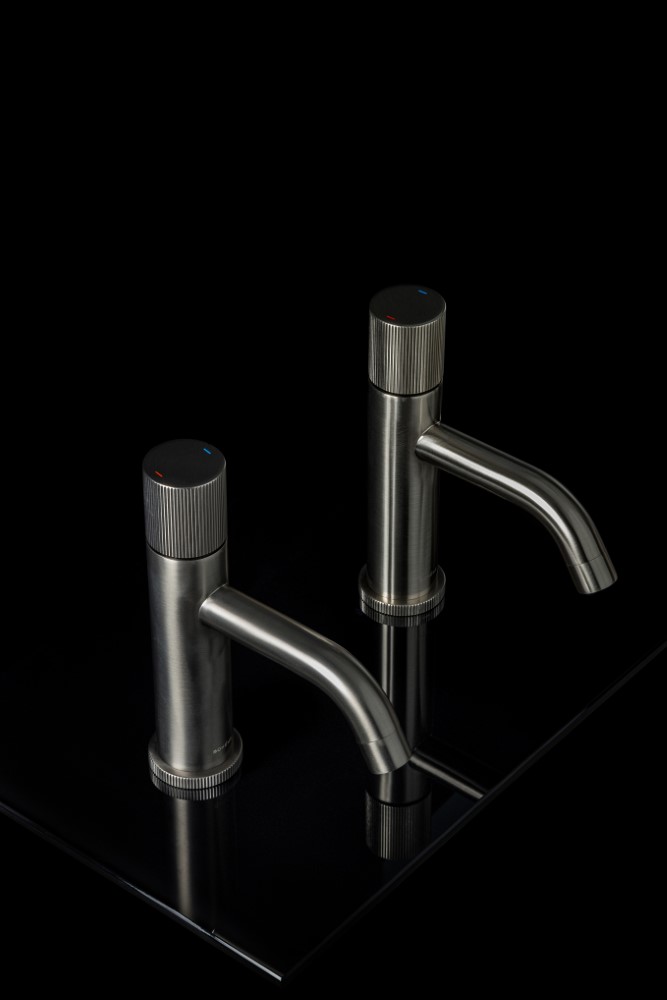 Смеситель для раковины Boheme Stick 121-GM.3, графит